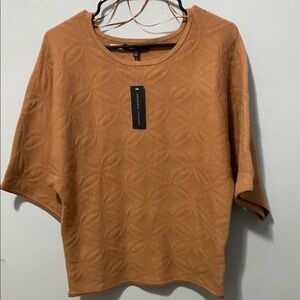 NWT Adrienne Vittadini med tan sweater